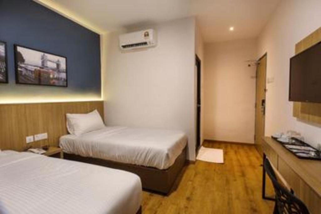 Hotel Insuna Johor Bahru Bagian luar foto
