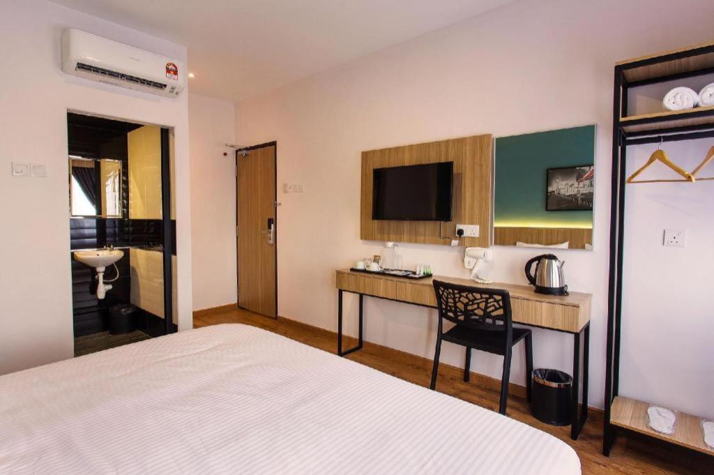 Hotel Insuna Johor Bahru Bagian luar foto