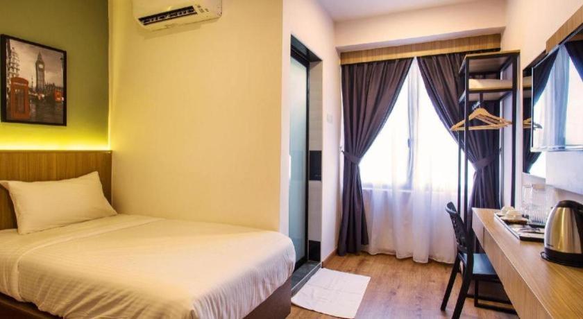 Hotel Insuna Johor Bahru Bagian luar foto